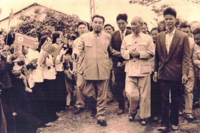 Câu chuyện đằng sau bức ảnh chụp Bác Hồ và Chủ tịch Kim Nhật Thành