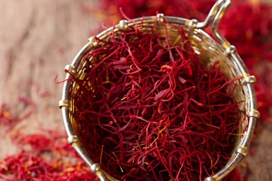 Thị trường Saffron xách tay: Loạn giá, chất lượng mập mờ