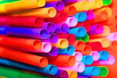 Canada thông báo cấm sử dụng đồ nhựa dùng một lần vào năm 2021