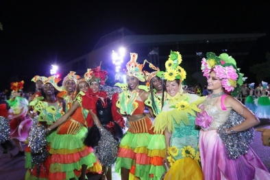 Lễ hội carnival đường phố - DIFF 2019 - đêm thứ 5 cuồng nhiệt