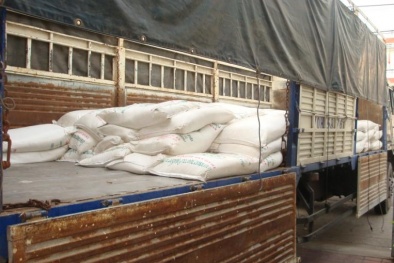 Bắt giữ 19 tấn đường cát nhập lậu đang 'tuồn' vào Việt Nam tiêu thụ