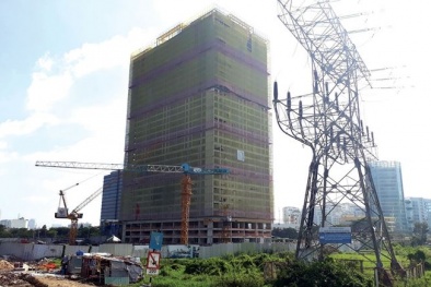 Dự án ‘khủng’ đang xây bị yêu cầu ngừng thu tiền khách: Mẹ Cường đô la nói gì?