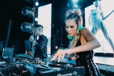 Điều gì tạo nên sức hút của Sky36 - rooftop bar nhìn ra sông Hàn?