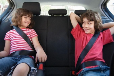 Bỏ qua những 'nguyên tắc vàng' khi có trẻ trên ô tô, nguy cơ tính mạng trẻ bị đe dọa