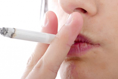 Chỉ một điếu thuốc lá mỗi ngày, người hút có nguy cơ mắc bệnh tim và đột quỵ cao hơn 50%