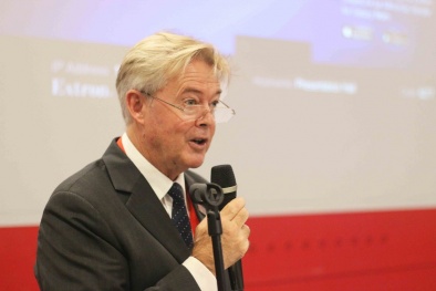 Chuyên gia chỉ rõ 'điểm yếu' nguồn nhân lực khiến năng suất lao động Việt Nam thấp