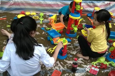 Cảnh báo trẻ có thể bị thủng màng nhĩ hoàn toàn do những món đồ chơi quen thuộc