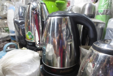 Hiểm họa không ngờ từ ấm đun nước siêu tốc?