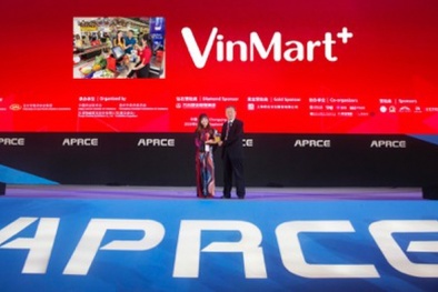 Liên đoàn hiệp hội bán lẻ châu Á trao giải 'Nhà bán lẻ xanh' cho VinMart & VinMart+