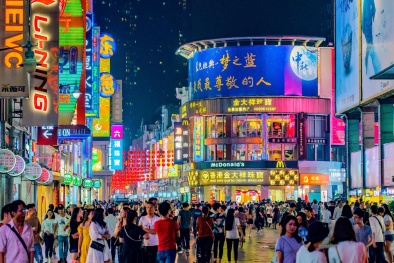 Bài học làm kinh tế đêm: Cần một tổng lực