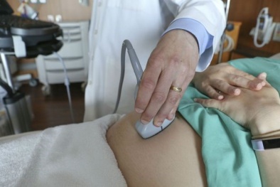 Không khí ô nhiễm có thể xâm nhập thai nhi qua nhau thai