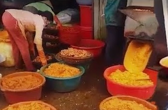 Vạch mặt tinh bột nghệ giả trộn phẩm màu, hóa chất