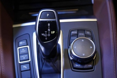 Những ký hiệu viết tắt trên ô tô tài mới nhất định phải biết để tránh rắc rối