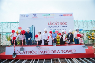 Cất nóc tòa nhà Pandora Tower - khu tổ hợp hiện đại tại Hà Nội