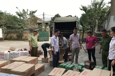 Tiêu hủy bia đóng chai, bánh kẹo không đủ điều kiện lưu thông trên thị trường