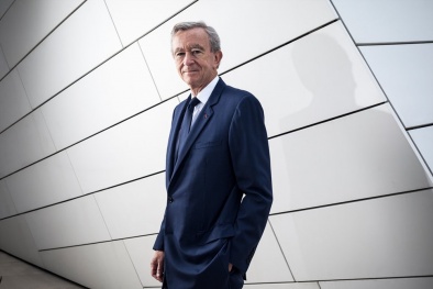 Ông trùm thời trang soán ngôi giàu thứ 2 hành tinh của Bill Gates giàu cỡ nào?