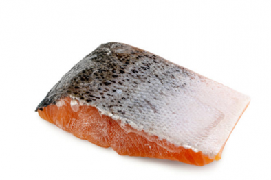 Cá hồi hun khói đông lạnh bị thu hồi vì có nguy cơ gây ngộ độc chết người