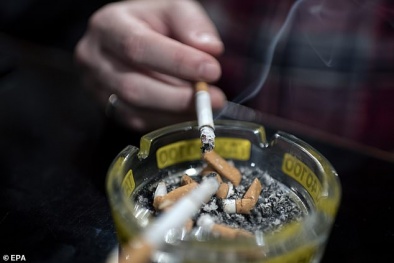 Hút thuốc làm tăng gấp đôi nguy cơ mắc bệnh trầm cảm và tâm thần phân liệt
