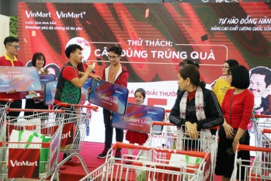Dự sinh nhật VinMart & VinMart +, khách hàng ẵm quà khủng hàng trăm triệu đồng
