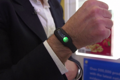 Xuất hiện đồng hồ thông minh có thể khuyên người dùng mua sắm dựa trên ADN