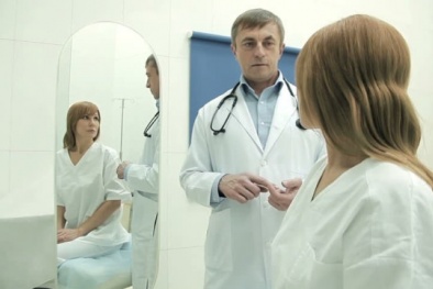 Tổ chức vá màng trinh cho khách ngay tại cơ sở?