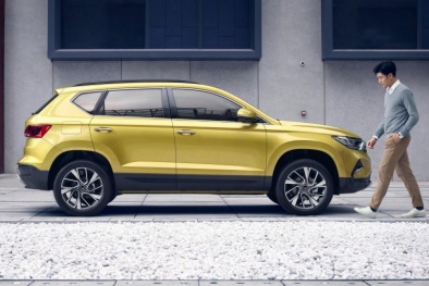 Hơn 30.000 người Trung Quốc ‘tranh nhau’ mua 2 chiếc ô tô Đức giá chỉ hơn 300 triệu