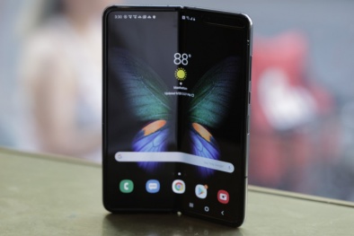 1 triệu chiếc Galaxy Fold được bán ra dù giá cao ngất ngưởng đến 2000 USD