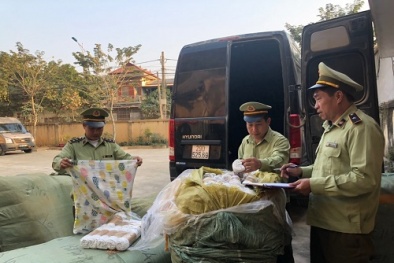 Nhập lậu lượng lớn sạc điện thoại, vỏ điện thoại bị thu giữ