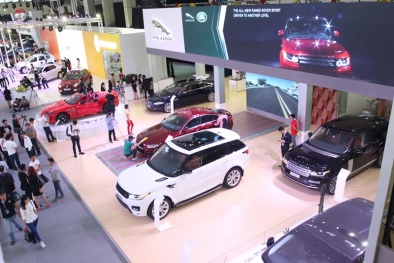 Ô tô đua nhau giảm giá hàng trăm triệu, dự báo năm 2020 còn rẻ hơn nữa?