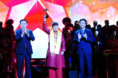 CEO Phuc Khang Corporation được vinh danh giải thưởng Sao Đỏ