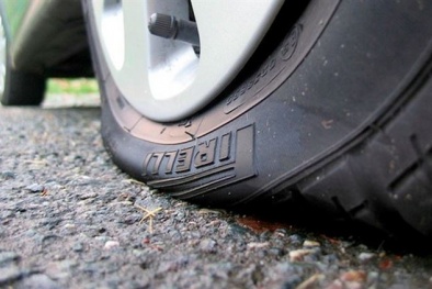 Ô tô hay bị nổ lốp trên đường cao tốc từ chính sai lầm nhiều tài xế dễ mắc