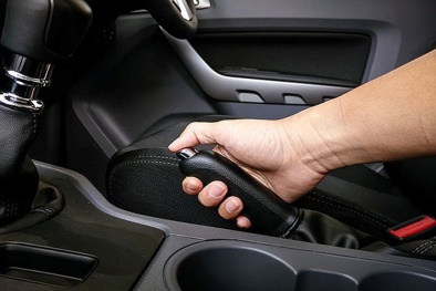 Lái ô tô bằng chế độ điều khiển hành trình rất dễ gặp nguy hiểm, làm gì để 'giữ mạng'?