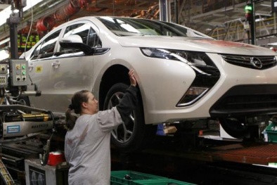 Nhà máy sản xuất ô tô đóng cửa có hệ lụy từ cuộc khủng hoảng dùng thuốc quá liều