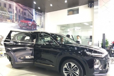 Hyundai SantaFe tiếp tục giảm giá ‘sốc’ dịp cuối năm