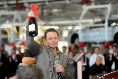 CEO Elon Musk ‘bỏ túi’ thêm 2,1 tỷ USD nhờ cổ phiếu Tesla