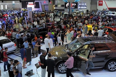 Cận Tết, các hãng ô tô vẫn thi nhau giảm giá ‘kịch sàn’