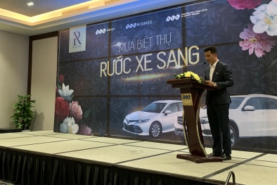 Tập đoàn FLC tặng xe sang tri ân khách hàng cuối năm