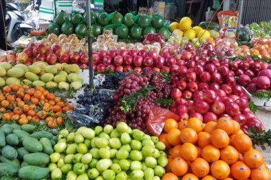 Cận Tết nhiều loại hoa quả được dịp 'lên giá'
