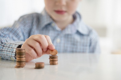 Cậu bé 11 tuổi đầu tư tiền 'tiêu vặt’ vào cổ phiếu và số tiền ‘khủng’ nhận được khi nghỉ hưu