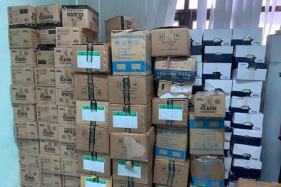 Lợi dụng virus corona lây lan, một cơ sở đã thu gom khẩu trang, nước rửa tay giả bán kiếm lời