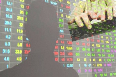 Thao túng giá, khai man cổ phiếu, hai đại gia Hà Nội bị phạt gần tỷ đồng