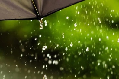 Công nghệ biến 1 hạt mưa thắp sáng 100 bóng đèn