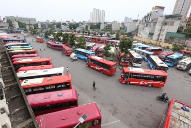 Gắn tem đăng kiểm có màu sắc riêng cho xe ô tô kinh doanh vận tải