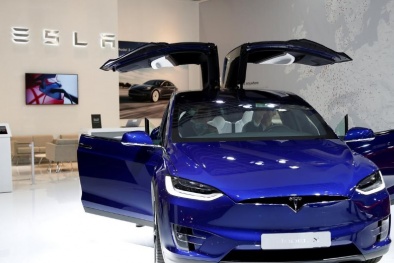 15.000 chiếc SUV Tesla Model X bị triệu hồi