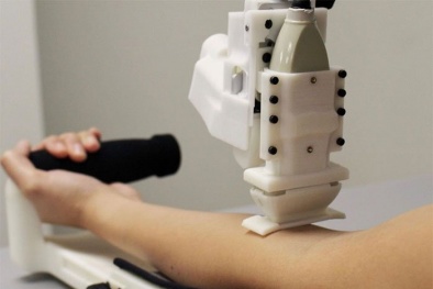 Chế tạo thành công robot lấy máu bệnh nhân tự động