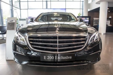 'Khám phá' chiếc Mercedes-Benz E200 Exclusive 2020 đầu tiên 'cập cảng' Hà Nội