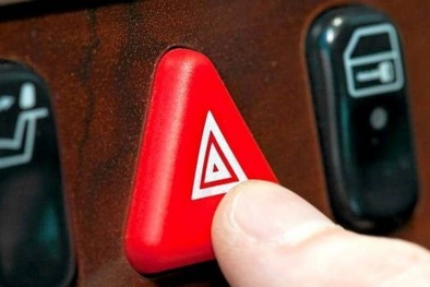 Đèn khẩn cấp xe ô tô - Tuyệt đối không dùng tuỳ tiện