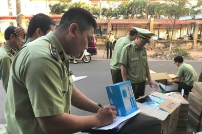 Tạm giữ 50.000 chiếc khẩu trang không rõ nguồn gốc xuất xứ