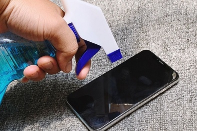 Bất ngờ việc virus corona có thể sống tới 4 ngày trên màn hình điện thoại