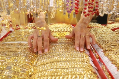 Giá vàng hôm nay 5/3: Khó lường, tăng sốc rồi lao dốc không phanh